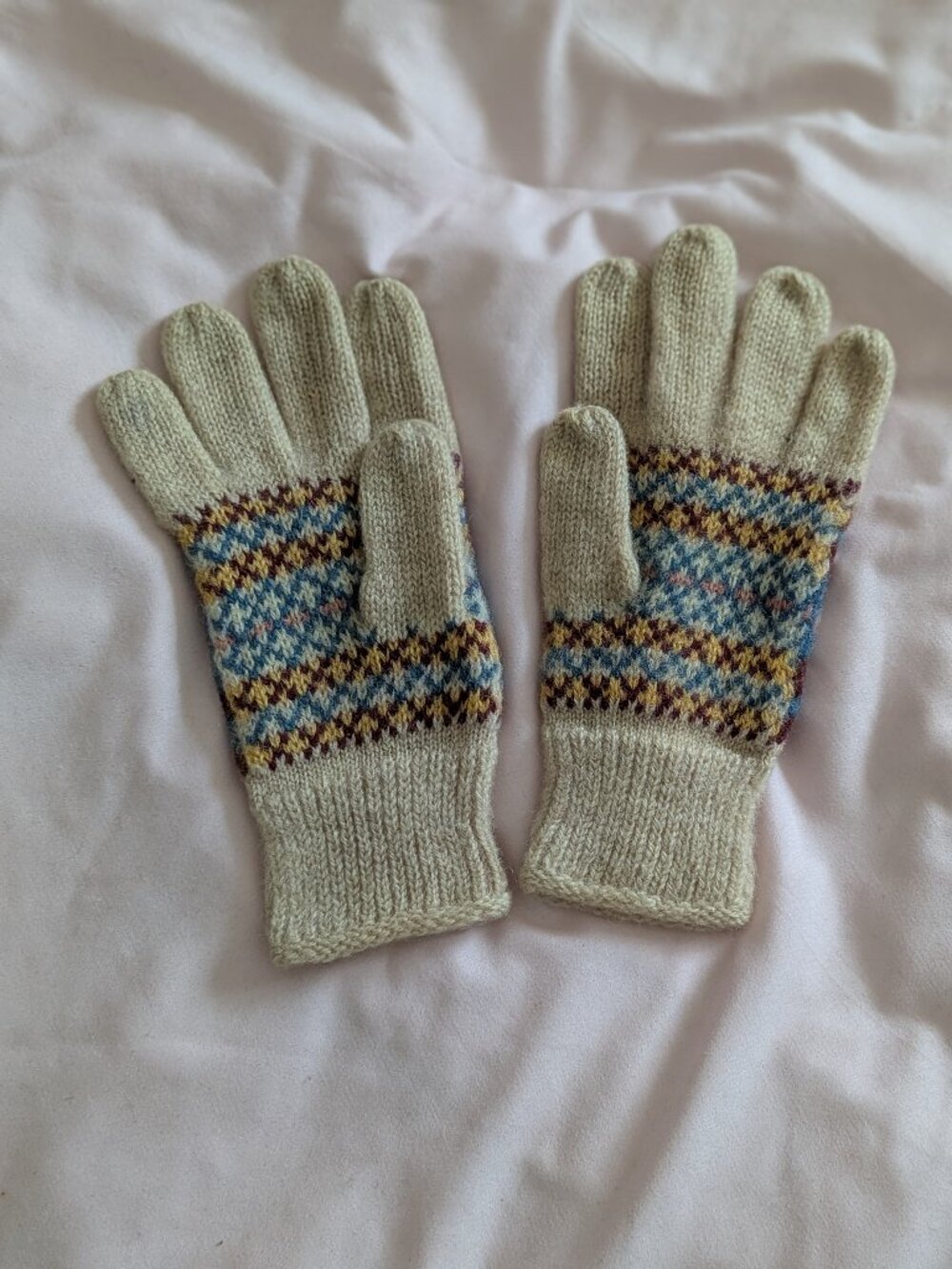 Beige Fair Isle Knit Gloves One Size